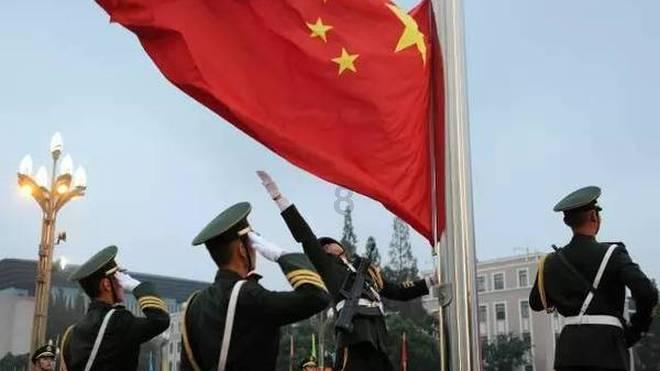 恐龙绝地逃生