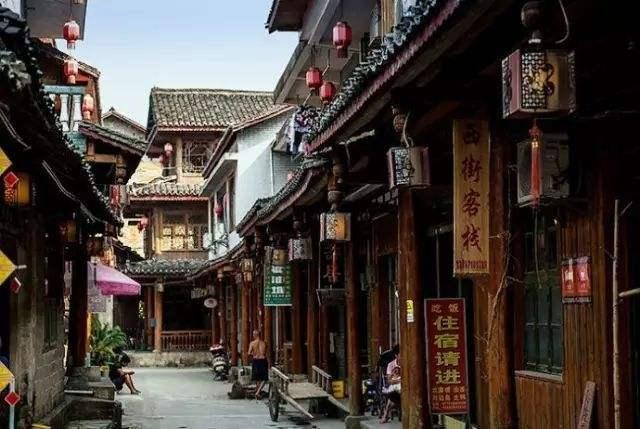 文汇街道:“反诈超市”上线啦!瓜果蔬菜变身反诈能手